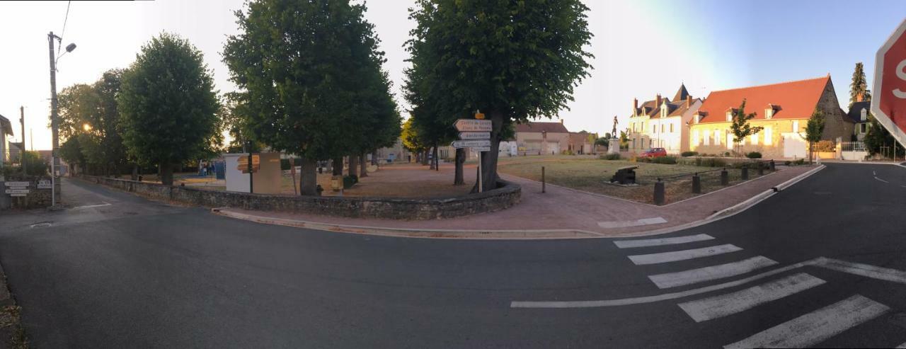 Charmant T2 RDC dans résidence avec parc arboré Saint-Pierre-le-Moûtier Esterno foto